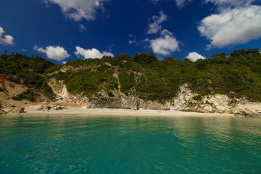 zakynthos kıyı mavi mağaralar