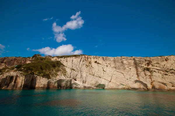 Grutas azuis na ilha de Zakynthos — Fotografia de Stock