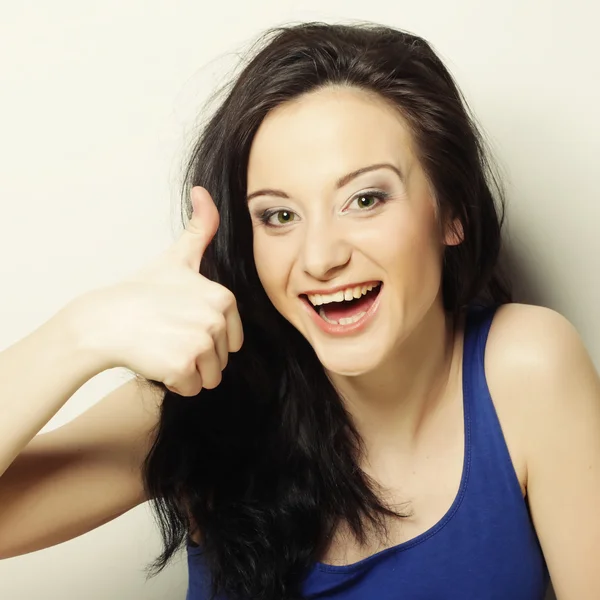 Feliz sonrisa hermosa mujer joven —  Fotos de Stock