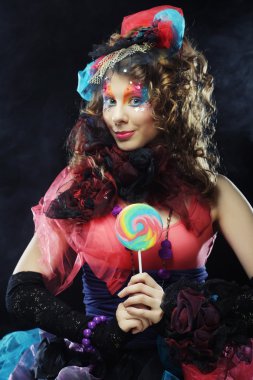 Yaratıcı makyajlı kız