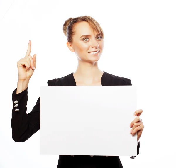 空白の看板を示す若いビジネス女性 — ストック写真