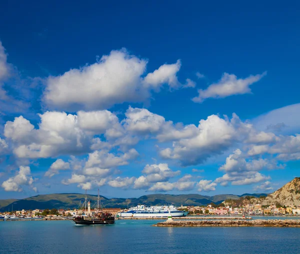 Fishing boats  in the Ionian sea — Stock Photo, Image