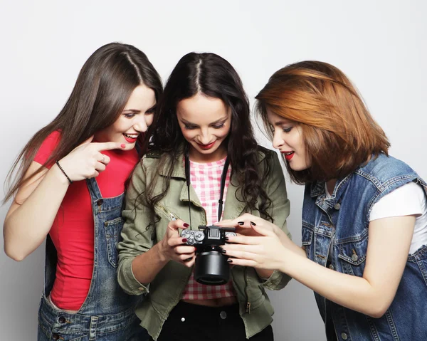 Three girls looking at camera — Stock Photo, Image