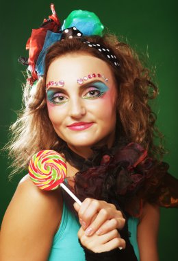 kadın bebek tarzı. Yaratıcı makyaj.