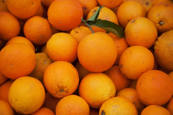 Oranges infinies dans un marché — Photo