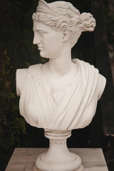 Estatua del jardín en Grecia — Foto de Stock