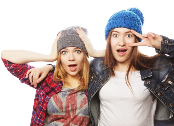 Two young girl friends standing together — Stock Photo, Image