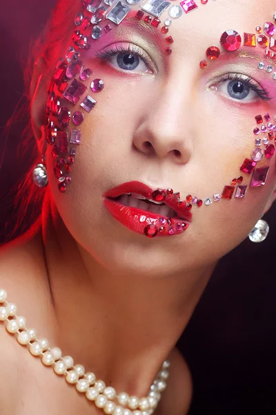 Mujer con maquillaje artístico. Imagen de lujo . — Foto de Stock