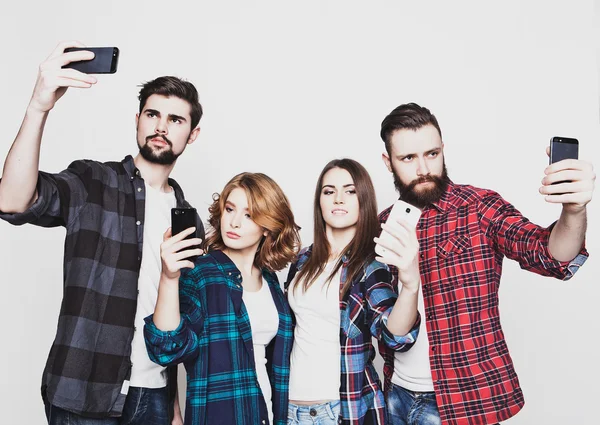 Group of students taking selfie — Stock Photo, Image