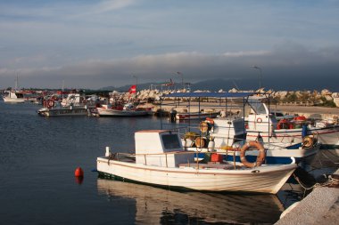 Yunanistan 'ın Zante kentinde limana demirlemiş balıkçı tekneleri