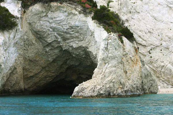 Niebieskie jaskinie na wyspie Zakynthos — Zdjęcie stockowe