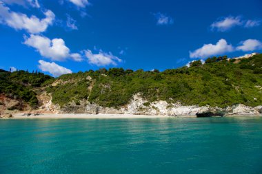 zakynthos kıyı mavi mağaralar 