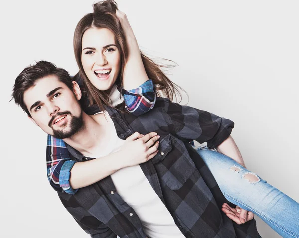 Feliz pareja amorosa — Foto de Stock