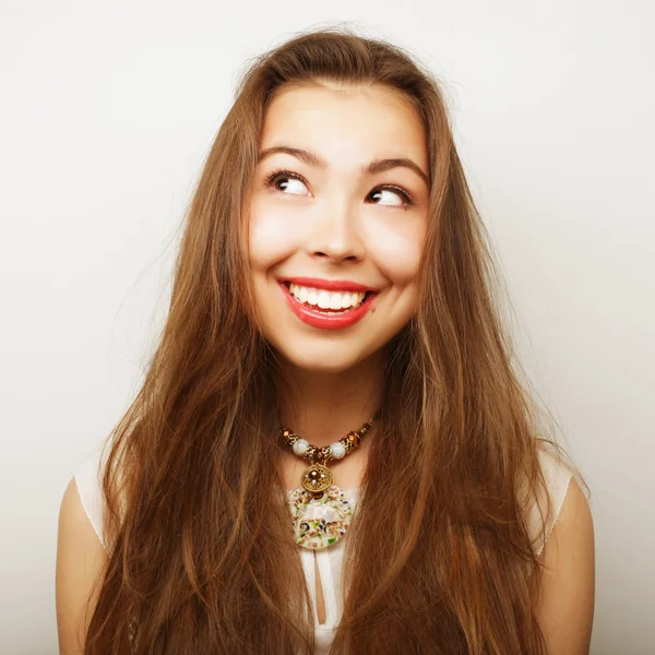 Hermosa joven sorprendida mujer. Captura de estudio. —  Fotos de Stock