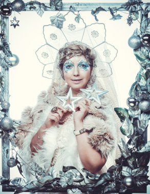 Beyaz arkaplan üzerinde Kar Kraliçesi