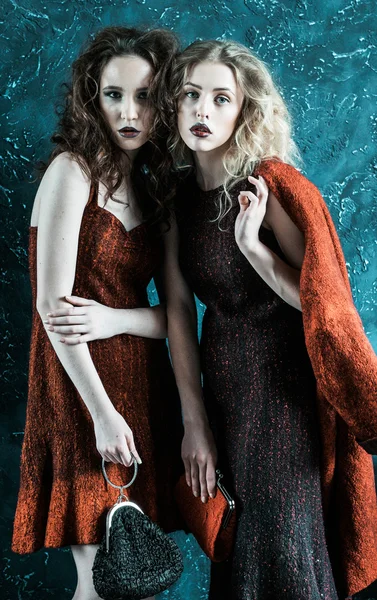 Vogue style photo of two fashion ladies — Stock Photo, Image