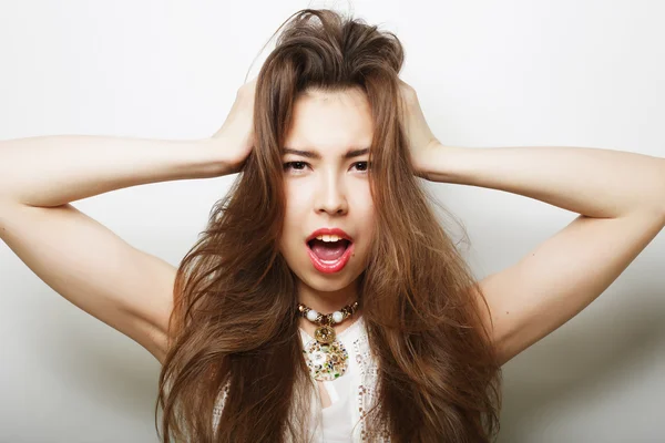 Beautiful young surprised woman. — Stock Photo, Image