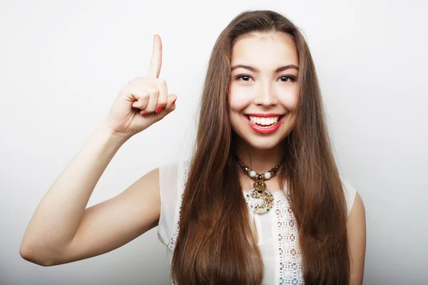 Hermosa joven sorprendida mujer. Captura de estudio. — Foto de Stock