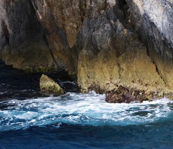 Blå grottor på ön Zakynthos — Stockfoto