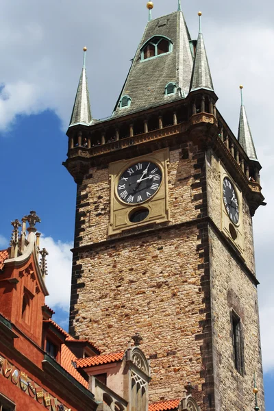 Beskåda av färgglada gamla stan i Prag från Karlsbron, C — Stockfoto