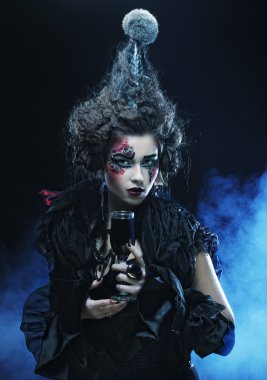 Kırmızı şarap ile genç