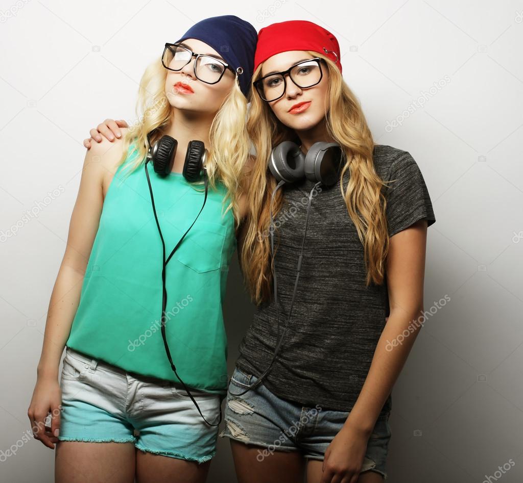 two best friends hipster girls