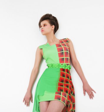 Moda model parlak elbise