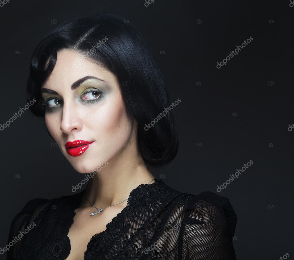 RAGAZZE CARINE CON CAPELLI NERI ragazze carine con capelli neri