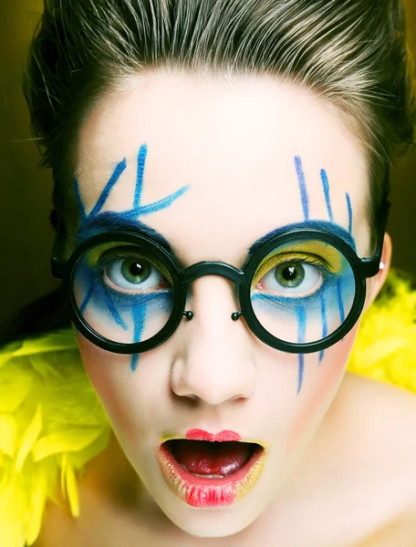 Parlak makyaj çılgın kız — Stok fotoğraf