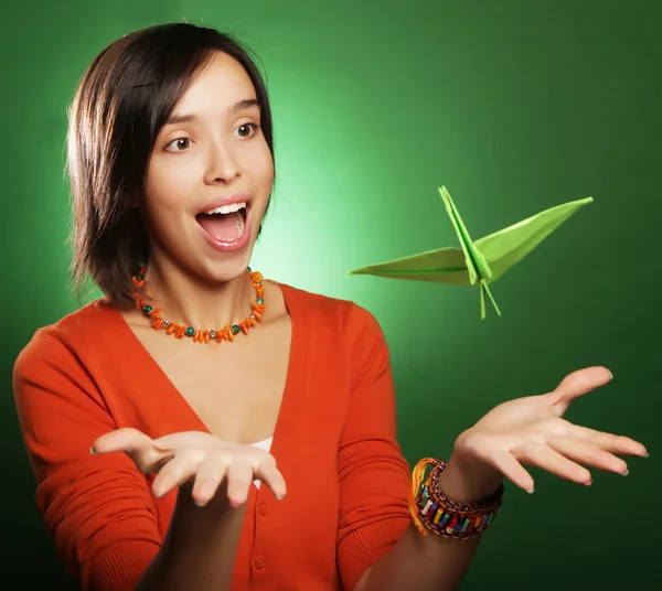 genç ifade kadın kağıt kuş ile