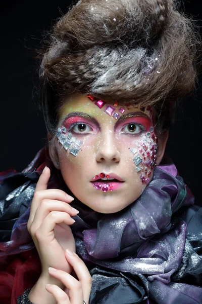 Módní portrét krásného modelu s kreativní make-up — Stock fotografie