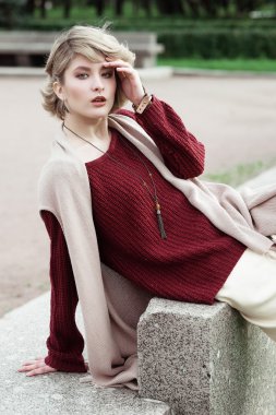 Genç güzel kadın..