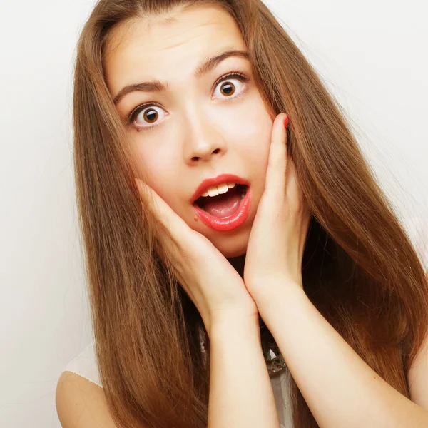 Beautiful young surprised woman. — Stock Photo, Image