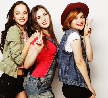 Üç şık seksi hippi kız en yakın arkadaşlarım.