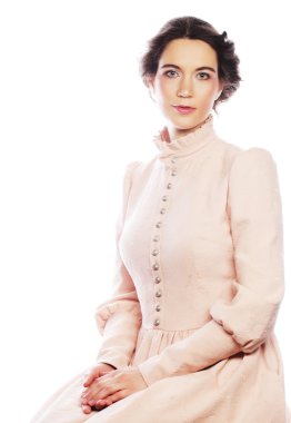 Pembe elbiseli güzel genç gelin portresi