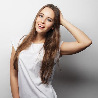 Genç güzel kadın.