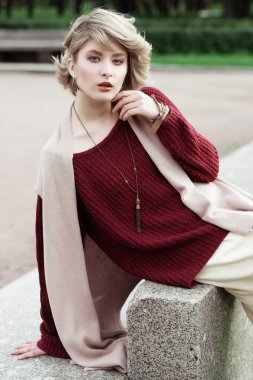 Genç güzel kadın..