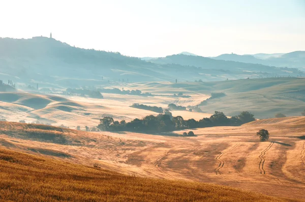 Temprano en la mañana en Toscana, Italia — Foto de Stock