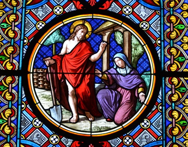 Fenêtre dans la cathédrale de Bâle — Photo