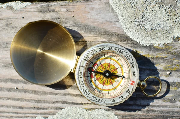 Hulpmiddel van het kompas apparaat — Stockfoto