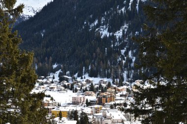 davos, ünlü İsviçreli Kayak resort kış manzarası 