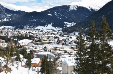 davos, ünlü İsviçreli Kayak resort kış manzarası 
