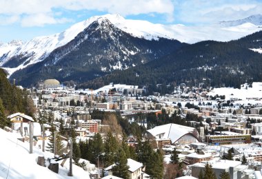 davos, ünlü İsviçreli Kayak resort kış manzarası 