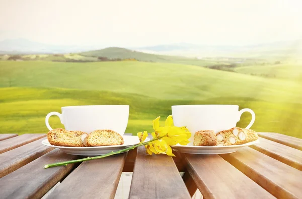 Café e cantuccini em Toscana — Fotografia de Stock