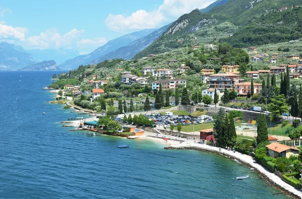 Malcesine - hermosa ciudad en el lago de Garda —  Fotos de Stock
