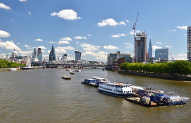 Londra'da thames Nehri boyunca런던 템 즈 강 건너