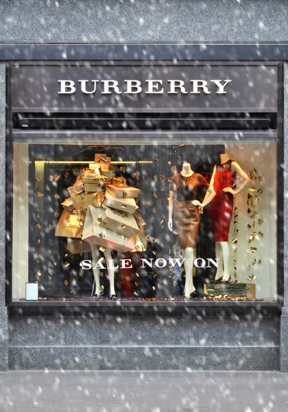 Burberry shop in zürch — Stockfoto
