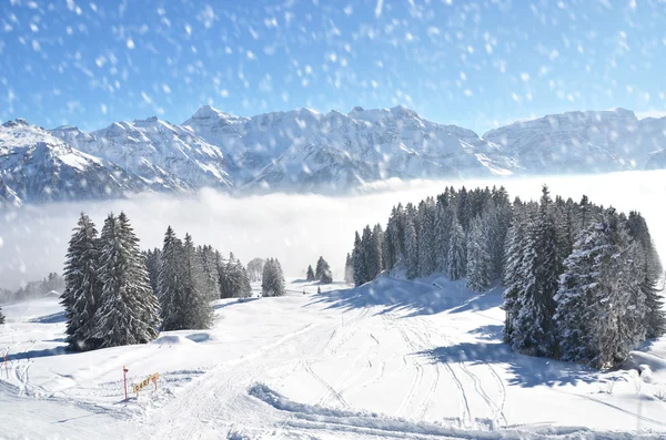 Braunwald zimowy krajobraz — Zdjęcie stockowe