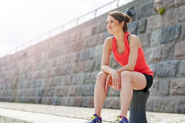 Çalıştırdıktan sonra istirahat kadın uygun. Koşucu.