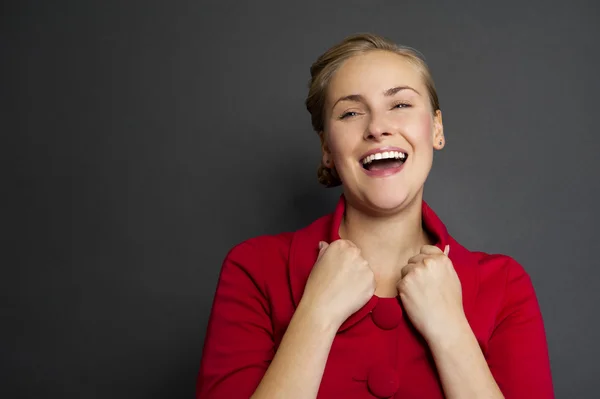 gr karşı duran bir güzel genç iş kadın portresi